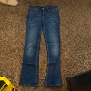 Hollister jeans selling because I need to clean out my closet